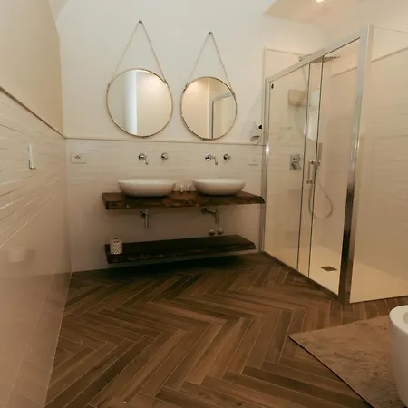 Cyrus&janus Flats - De Vivo Realty *